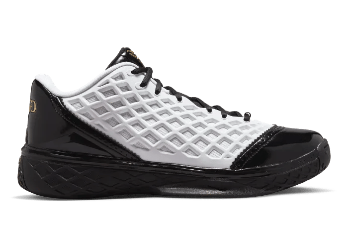 The Nike Kobe 3 Low Protro Gets a Mambacita Makeover